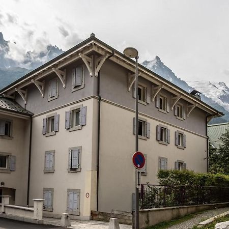 Villa Vallet- Newly Renovated 2 Bedroom Nestled Just Off The Main Street シャモニー エクステリア 写真
